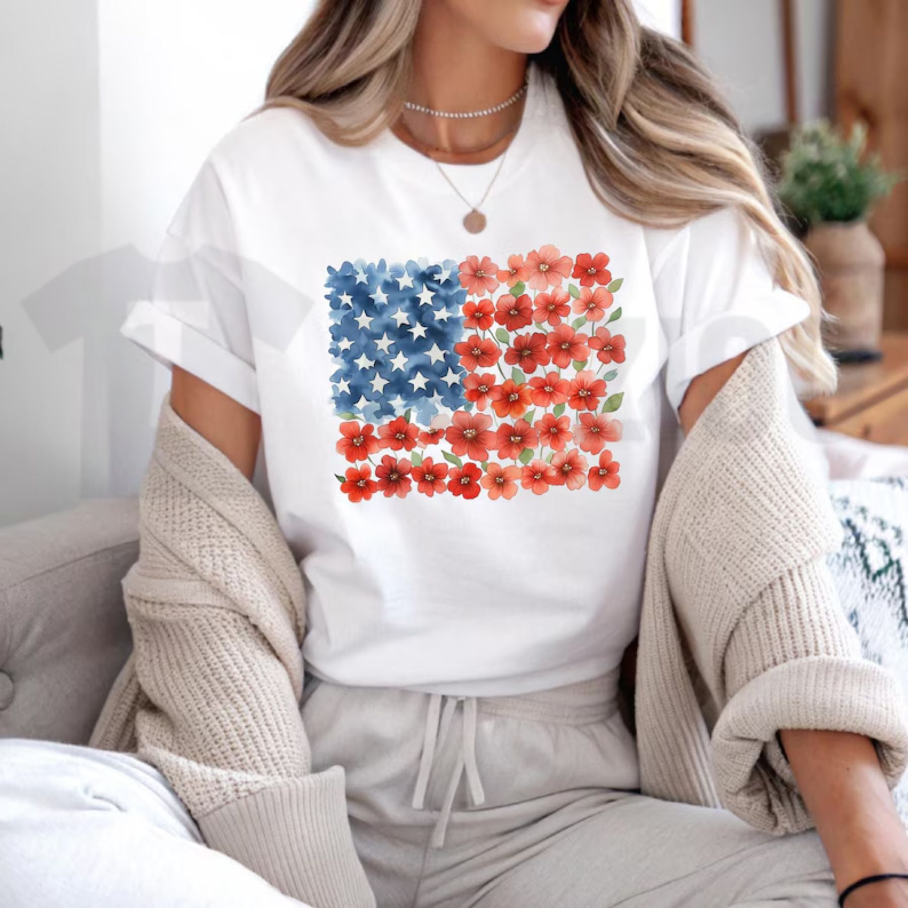 Floral American Flag Graphic T-Shirt – Patriotic Red Poppy 4th Of July Women’s Tee, Elegant Independence Day Apparel by Teezioo